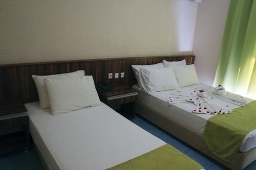 Vela Hotel All Inclusive 말마리스 외부 사진