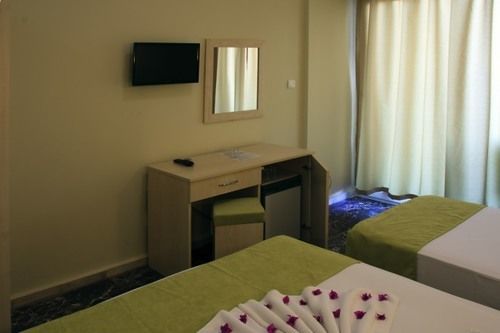 Vela Hotel All Inclusive 말마리스 외부 사진